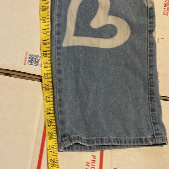 Kids Light Wash Denim w/ Bleached Hearts Design Wide Leg, size L - Picture 10 of 10